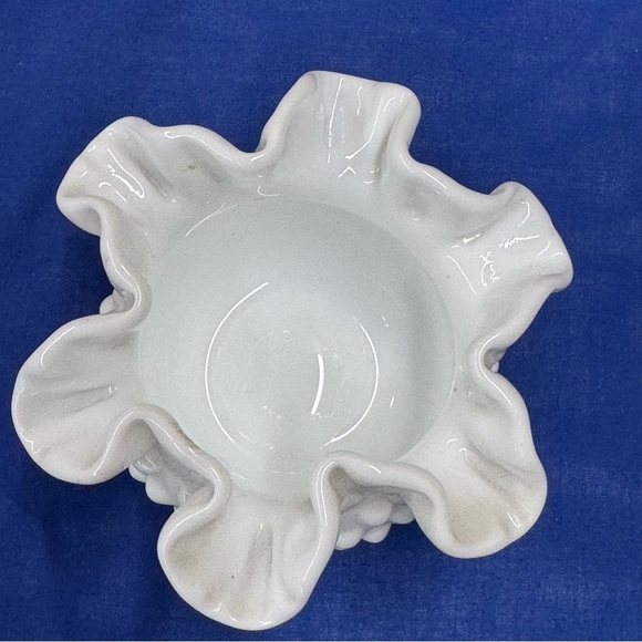 Hobnail White Milk Glass Small Rose Vase with Crimped Ruffled Edge - Picture 4 of 9